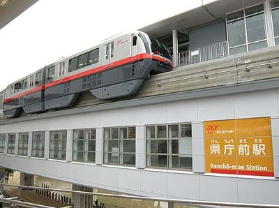 ②沖縄都市モノレール県庁前駅 出入口2 街頭サンプリング・街頭配布写真1